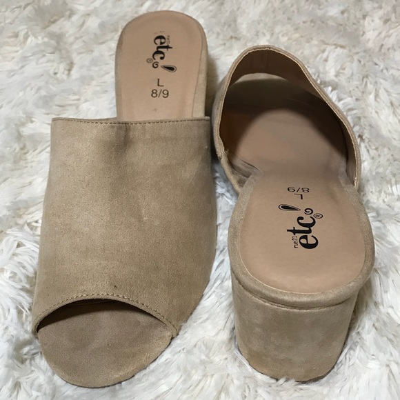 Beige Chunky Heel Peep Open Toe Vegan Mules Sz 8/9 - Picture 2 of 8